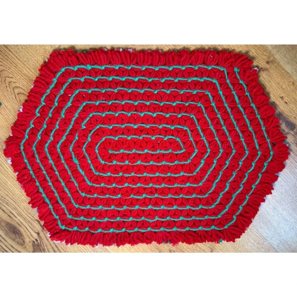 Vintage Handmade‎ Loom Woven Christmas Placemats Red Green Crochet Reversible